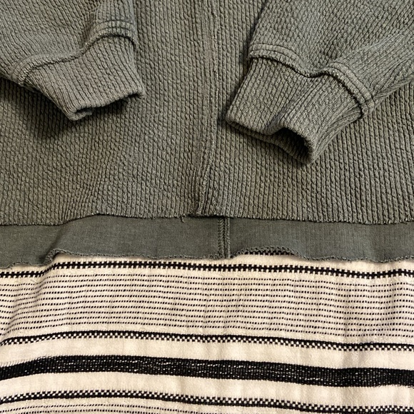 Aerie oversized sweatshirt - Picture 2 of 5